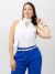 Mulher usando blusa social Kloe branco