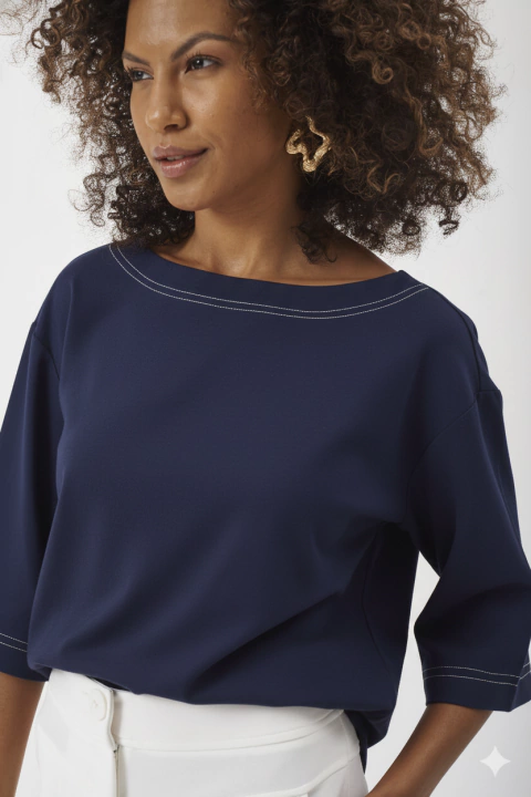 Blusa Quadrada Pespontos na internet