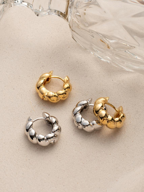 Brinco click dourado - 2cm