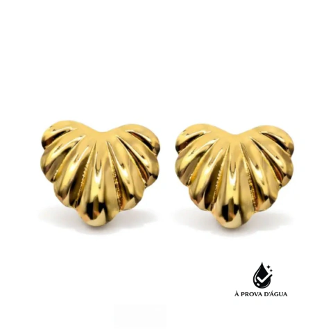 Brinco Coração Canelado Dourado