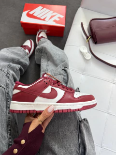 DUNK SB BORDÔ (LUXO) na internet