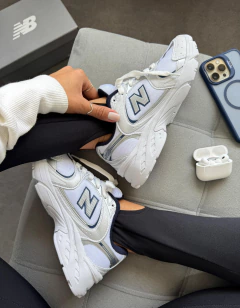 NB 530 BRANCO/MARINHO (LUXO) - comprar online