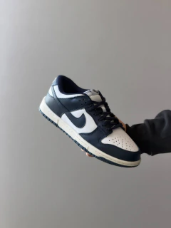 DUNK LOW MARINHO BRANCO (LUXO)