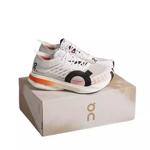 On Cloudboom "White/Black/Orange" - comprar online