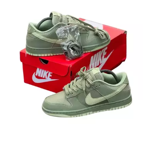 Dunk Low Oil Green and Olive Aura - comprar online