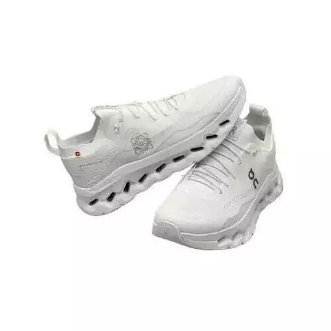 On Cloud Loewe "White" - comprar online
