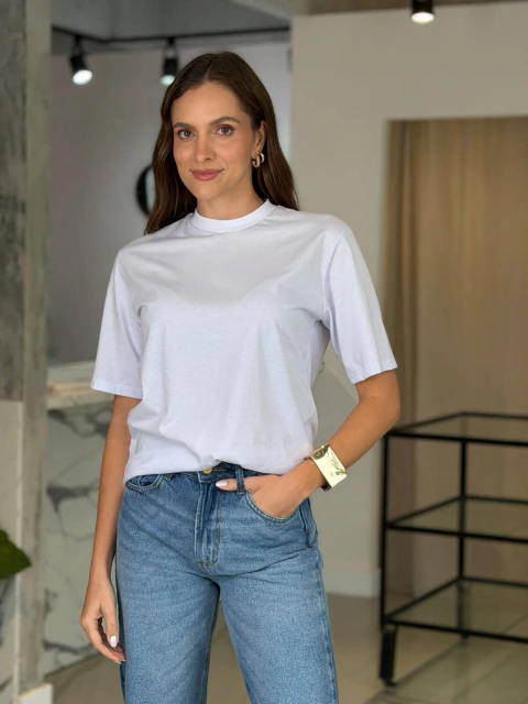 T-shirt Feminina Malha Sara Branca