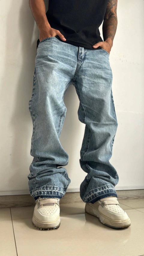 JEAN FLARED CELESTE - comprar online