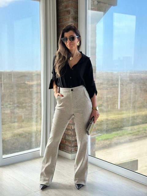 Calça flare indulto