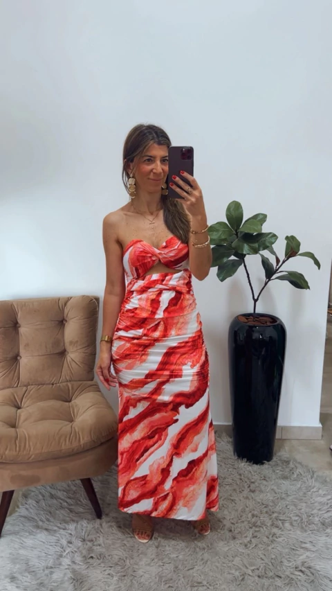 Vestido tomara que caia