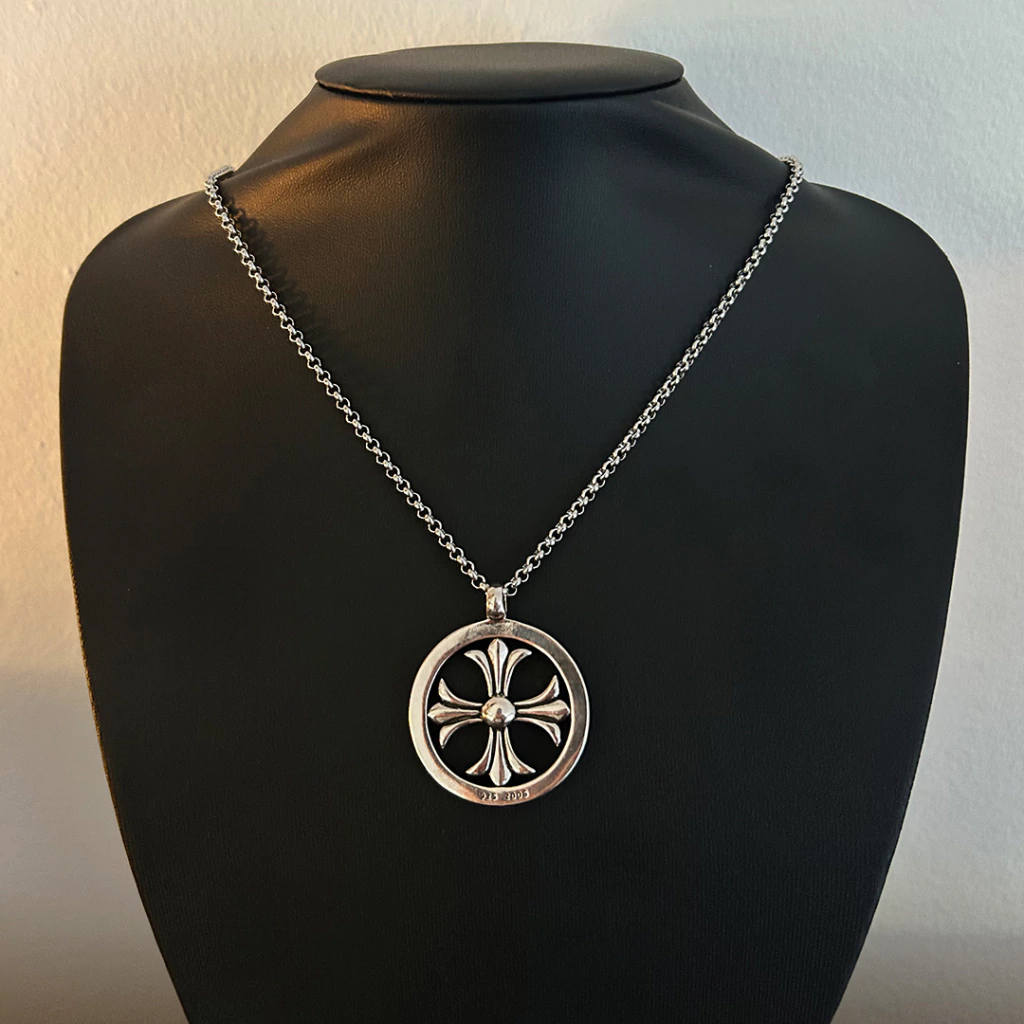 Cadena Circled Cross "Chrome"
