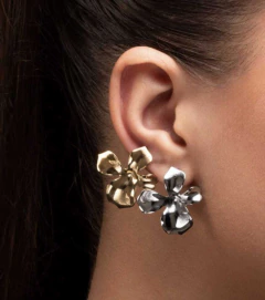 Brinco flor Lisa - comprar online