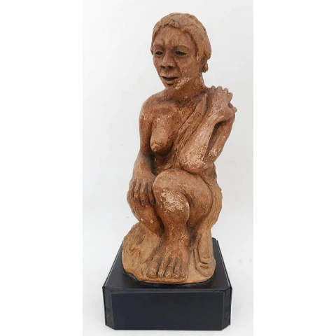 C. Rano - Escultura em Barro Cozido Assinado, Figurativo Feminino, Mulher