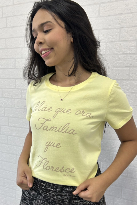 T-SHIRT ALGODAO MAE QUE ORA FAMILIA QUE FLORESCE - comprar online