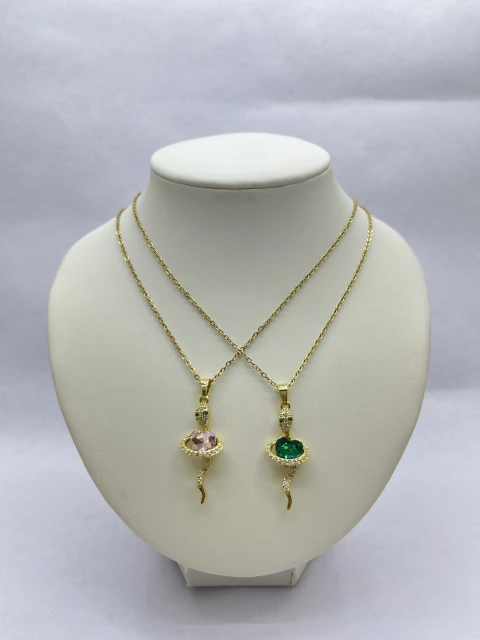 Collar serpiente con cubic