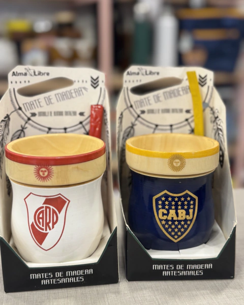 MATES DE MADERA ARTESANALES CLUBES DE FUTBOL CON BOMBILLA
