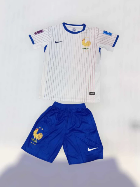 SET LIQUIDACION FRANCIA SHORT REY 83 - comprar en línea