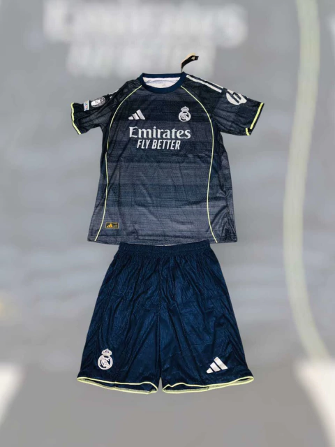 SET PREMIUM REAL MADRID MARINO - comprar en línea