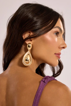 BRINCO DOURADO AMIRA