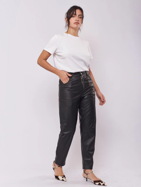 PANTALON CUERO MOM GINA BLACK