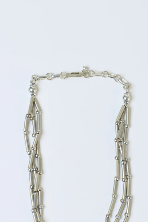 Collar Arriola en internet