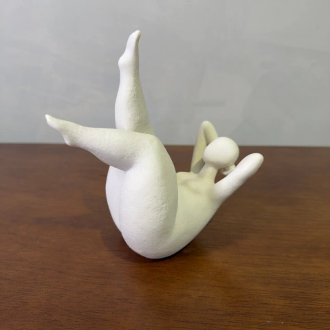 Escultura Mulher Inverno e Verão