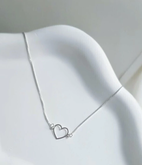 Choker coração vazado - comprar online