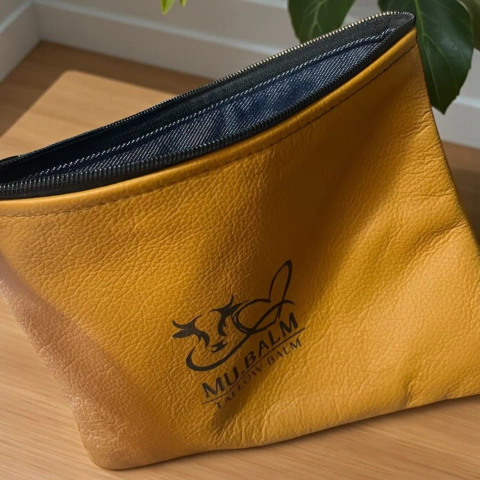 Bolsinha Mu.Balm em Couro Legítimo - comprar online