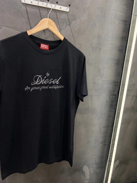 Camiseta Importada Diesel preta