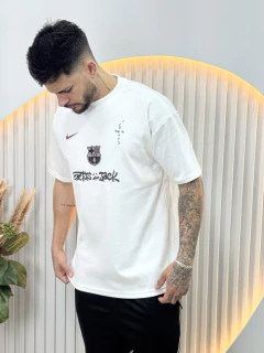 CAMISETA OVERSIZED BARCELONA – Cactus Jack Edition White Premium - PRIMEDROP