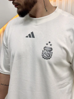 Camiseta Oversized Premium Lionel Messi Argentina Campeão do Mundo | Suedine 100% Algodão 220g REF-4540 - loja online