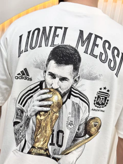 Camiseta Oversized Premium Lionel Messi Argentina Campeão do Mundo | Suedine 100% Algodão 220g REF-4540 - PRIMEDROP