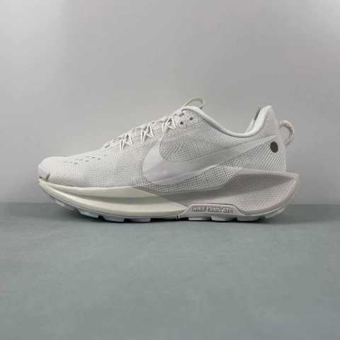 Nike Pegasus Trail 5 - comprar online