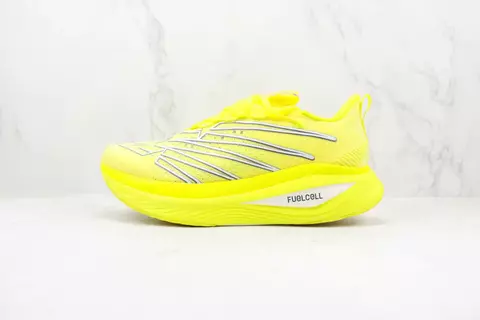 New Balance FuelCell SuperComp Elite v3