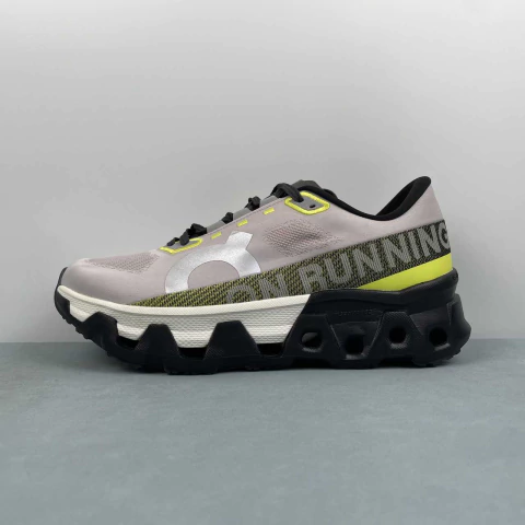 On Cloudmonster Hyper