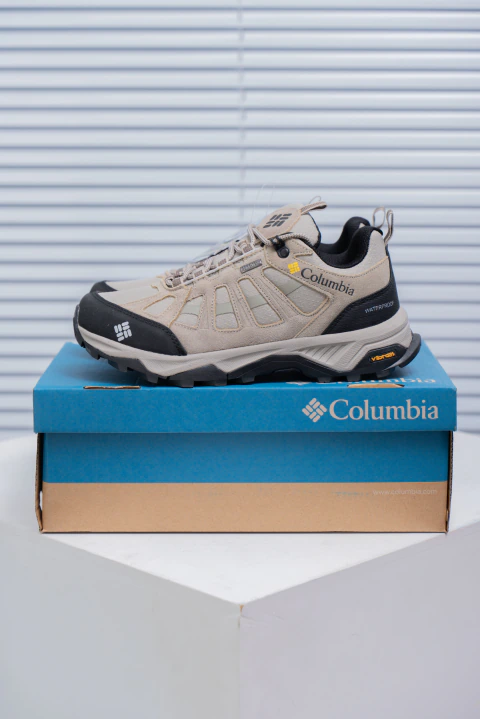 Columbia Vibrant Gore-Tex