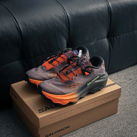 SALOMON Ultra Glide 4