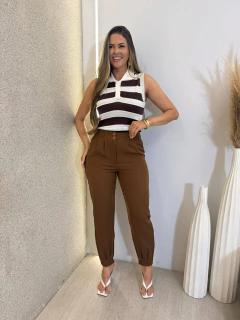 Calça Feminina Helena Cenoura Cintura Alta com Zíper na Barra Marrom