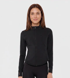 Campera Mujer Montagne Milena Rompeviento Elastizada