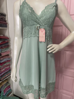 REF. 165 CAMISOLA YSIS PLUS VERDE