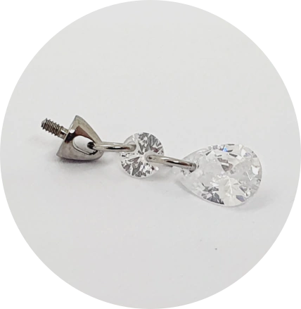 PIERCING LABRET PINGENTE DUPLO - TITÂNIO