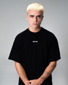 REMERA OVERSIZE BASIC en internet