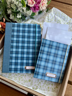 Imagem do kit Nosso Álbum de Foto-figurinhas Premium + Caderno Amarradinho A6