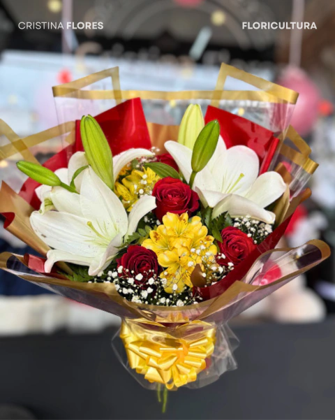 Buquê Romance de Lírios, Rosas e Astromélias