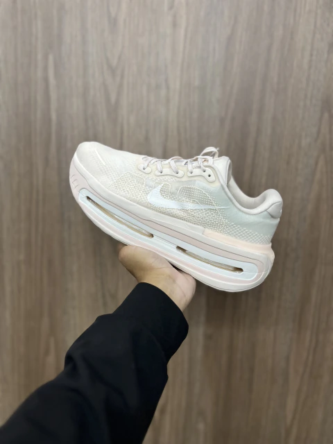 NIKE VOMERO PREMIUM