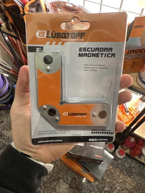 LQE6012R ESCUADRA MAGNETICA ESQUINERA 2.5x3x0.5 LUSQTOFF