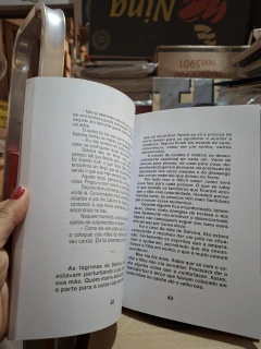 Livro Eles continuam entre nós - Zíbia Gasparetto - Sebo Reinoso 