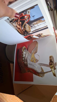 Livro Shoe Design - Daab - Capa Dura - loja online