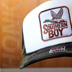 Boné Southern Boy | Camo e Branco