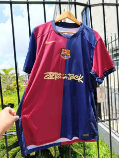 Imagem do Camisa Barcelona 24/25 - Home Especial Collab Travis Scott Cactus Jack
